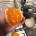 ☆にくまん☆'s cooksnap of when they made 缶詰めのみかん?!皮むき全行程写真付き！.