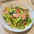 こうまさmam's cooksnap of when they made 簡単副菜☆小松菜と魚肉ソーセージの卵炒め.
