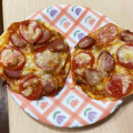 うちのマメ太郎's cooksnap of when they made 激ウマ！チーズを挟んで２段の餃子の皮ピザ.