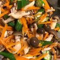 がぁる's cooksnap of when they made オクラとしめじと人参の麺つゆ和え.