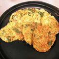 chi5ha22's cooksnap of when they made 三つ葉と小えびのお焼き.