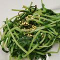 sayaendo＊'s cooksnap of when they made 豆苗の塩昆布和え.