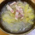 yupuchabu's cooksnap of when they made 春雨入り＊白菜とベーコンの洋風煮.