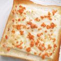 ＊＊ねこ＊'s cooksnap of when they made 鮭フレークとチーズのトースト.
