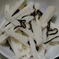 ヨシヨッシー's cooksnap of when they made 長芋のおつまみ＊万能塩こんぶごま油和え.
