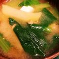 クックR2Y0K1☆'s cooksnap of when they made 小松菜とジャガイモの味噌汁.