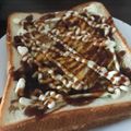Dyayoi's cooksnap of when they made お好み焼き風くり抜きトースト♬.