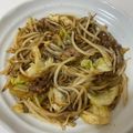 ゆじゅー♡'s cooksnap of when they made 牛肉もやしキャベツ玉ねぎ焼肉のたれ炒め.