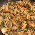 FGO☆'s cooksnap of when they made 豚ばらとピーマンと舞茸の甘辛炒め.