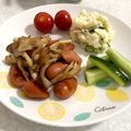 ＊たろもん＊'s cooksnap of when they made 舞茸とウインナーのバタポン炒め.