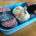 Natsutach's cooksnap of when they made コンビニ風？ソーセージおにぎり.