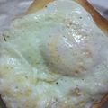 猫ローズ☆'s cooksnap of when they made 目玉トースト.