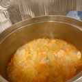 たかぺ＠２１'s cooksnap of when they made たっぷり野菜と鮭のスープ.