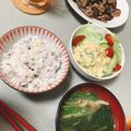 Aokokko♩'s cooksnap of when they made ホウレン草としめじのみそ汁.