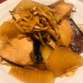  しー's cooksnap of when they made ＊我が家のこってりブリ大根＊.