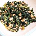 ぷにぷに～mama's cooksnap of when they made ☆＊☆春菊のゴマ卵炒め☆＊☆.