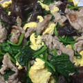 クックJ5F6D7☆'s cooksnap of when they made 黒きくらげと豚肉の卵炒め.