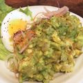 ゴウサン's cooksnap of when they made 半熟卵のアボカド和えのせ.