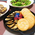 あゆまんま♪'s cooksnap of when they made 簡単おつまみ クラッカーにキューブチーズ.