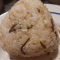 カクヨ's cooksnap of when they made ウマイ!!ごまとこんぶの混ぜおにぎり.