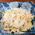 YCHキッチン's cooksnap of when they made 新たまねぎと胡瓜とハムのゴママヨサラダ☆.