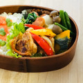runa10's cooksnap of when they made 白菜とほうれん草とウインナーの和え物.