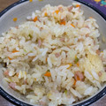 nakataka先生's cooksnap of when they made 炊飯器で簡単エビピラフ.