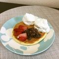 ☆こまっと☆'s cooksnap of when they made ハワイ風パンケーキ♡生クリーム&苺ソース.
