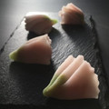 izoom's cooksnap of when they made 桜の和菓子 ういろう製 八重桜.