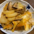 クック茶々茶's cooksnap of when they made 母の味真似てジャガイモとタマネギの卵とじ.