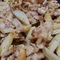 ゆうまいズ's cooksnap of when they made 豚バラ肉とジャガイモのガリバタソテー.