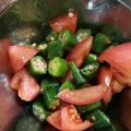 ハニイとムサシ's cooksnap of when they made オクラとトマトのサラダ.