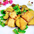 ももちゃんのれしぴ's cooksnap of when they made 厚揚げとピーマンの味噌照り焼き.