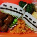 marie0518's cooksnap of when they made #新幹線#キャラ弁.