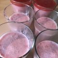 Yokchina's cooksnap of when they made 簡単♪おいしいイチゴのヨーグルトムース♪.
