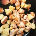 ☆しいたんママ☆'s cooksnap of when they made 胸肉とアスパラとじゃが芋の塩にんにく炒め.