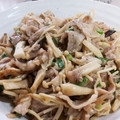 ぴょん吉Cafe's cooksnap of when they made キノコたっぷり豚コマの味噌マヨ炒め.