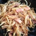 ☆マユカナ☆'s cooksnap of when they made 簡単！あと一品に最適もやしベーコン.