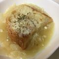 ゆか５６'s cooksnap of when they made 準備5分！オニオングラタンスープ.