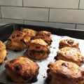 Chibabe's cooksnap of when they made クランベリーとホワイトチョコのスコーン.