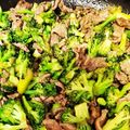 tubba's cooksnap of when they made 牛肉とブロッコリーのオイスターソース炒め.