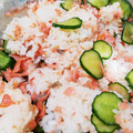kokakokko's cooksnap of when they made 鮭と卵ときゅうりのおすし.