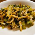 mariposa55's cooksnap of when they made セロリの葉としらすのピリ辛炒め.
