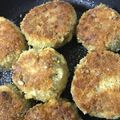 Dyayoi's cooksnap of when they made カレーリメイク★ライスコロッケ★.