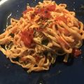 Yokchina's cooksnap of when they made イタリア人直伝！トマトソース　パスタ.