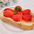 ももちゃんのれしぴ's cooksnap of when they made ダブルいちご♡の贅沢トースト.
