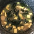 Yokchina's cooksnap of when they made お味噌汁★ズッキーニとわかめのお味噌汁.