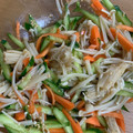 ひろ0922's cooksnap of when they made さっぱり！きゅうりと人参の胡麻酢和え.