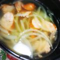 実家暮らしの娘's cooksnap of when they made 野菜とウインナーのコンソメスープ.