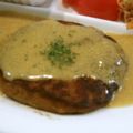 vivianj's cooksnap of when they made コクのある　クリーミーハンバーグ♪.